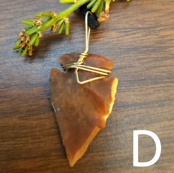 🌿 Natural Stone Arrowhead Necklace 🌿 - Picture 5 of 16
